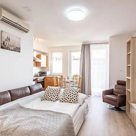 Balcony - - Large - Garage