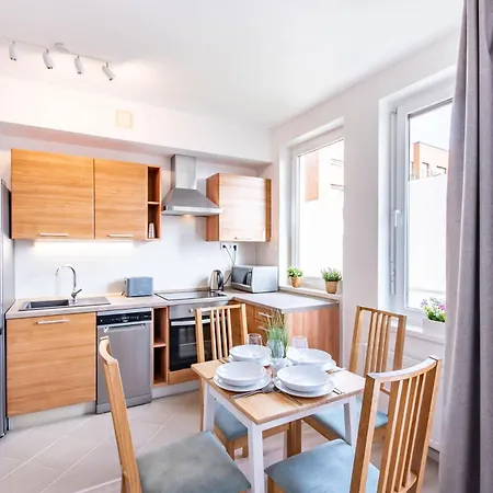 Balcony - - Large - Garage