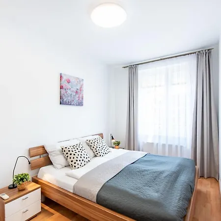 Balcony - - Large - Garage * Budapest