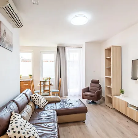 Appartamento Balcony - - Large - Garage