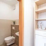 Apartman Balcony - - Large - Garage *